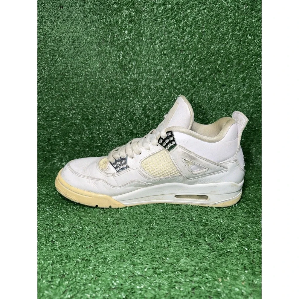 Nike Air Jordan 4 